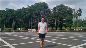 许明.jpg